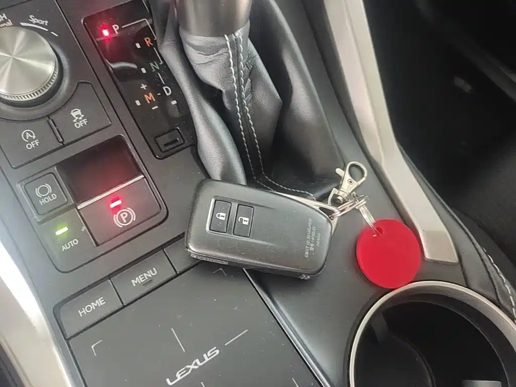 Фото 9 - Lexus NX