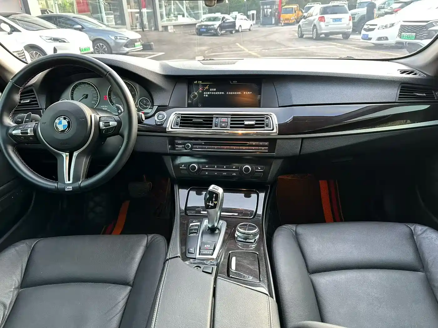 BMW 5 Series 2013 525Li Luxury фото 9