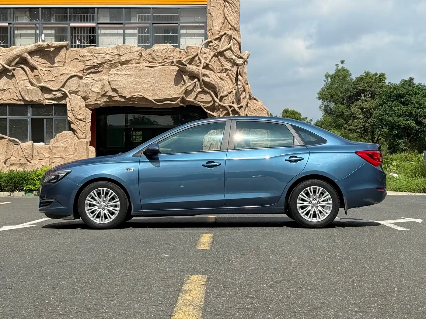 Buick Excelle 2016 15N Automatic Elite фото 5