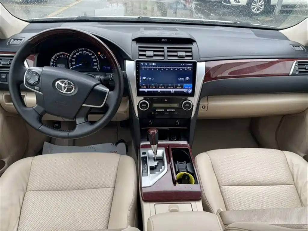 Toyota Camry 2013 2.0G Comfort фото 14