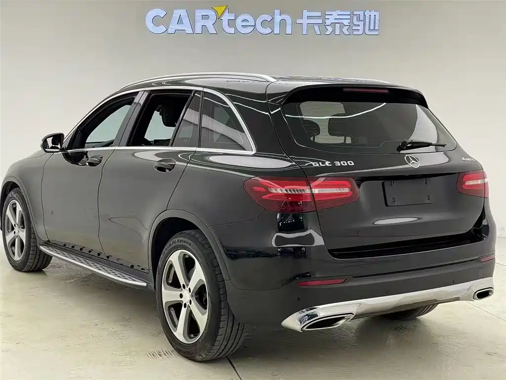 Mercedes-Benz GLC 2018 Facelift GLC 300 4MATIC Dynamic фото 7