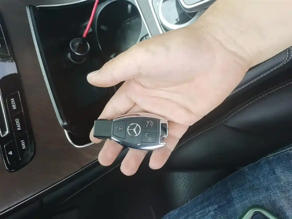 Mercedes-Benz GLC 2017 GLC 300 4MATIC Dynamic фото 9