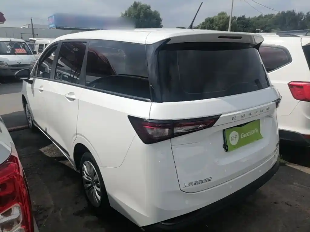Wuling Motors Wuling Jiachen 2025 2022 1.5L Manual Joy Elite