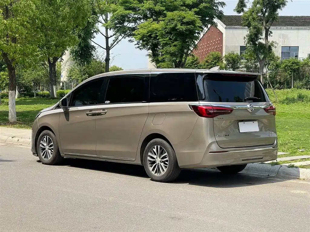 BUICK GL8