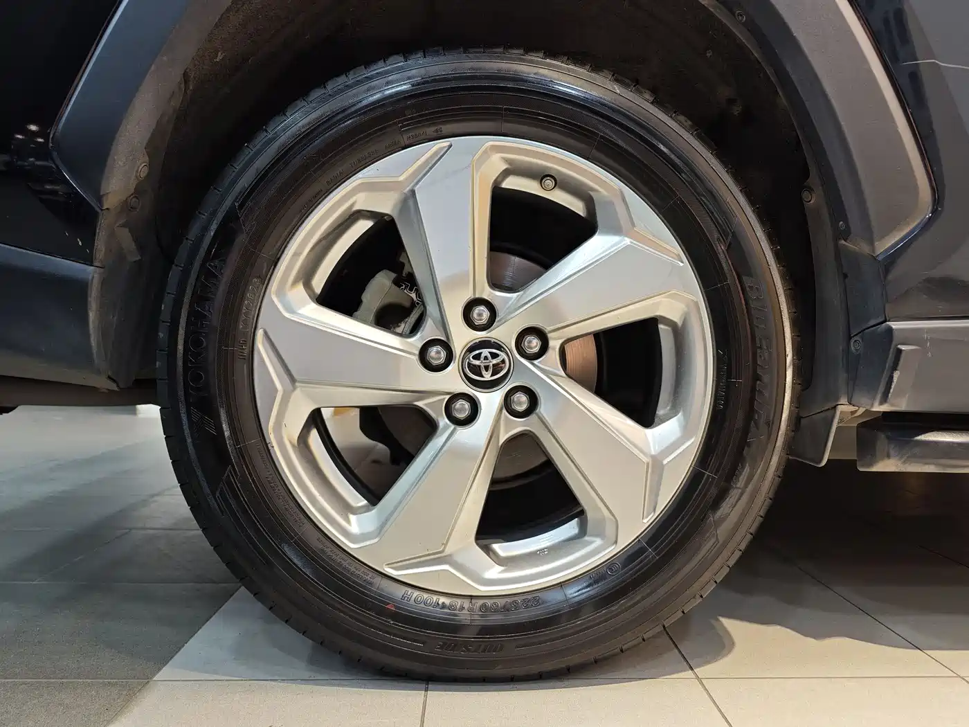 Toyota RAV4 Rongfang 2020 2.0L CVT 2WD Trend Edition фото 30