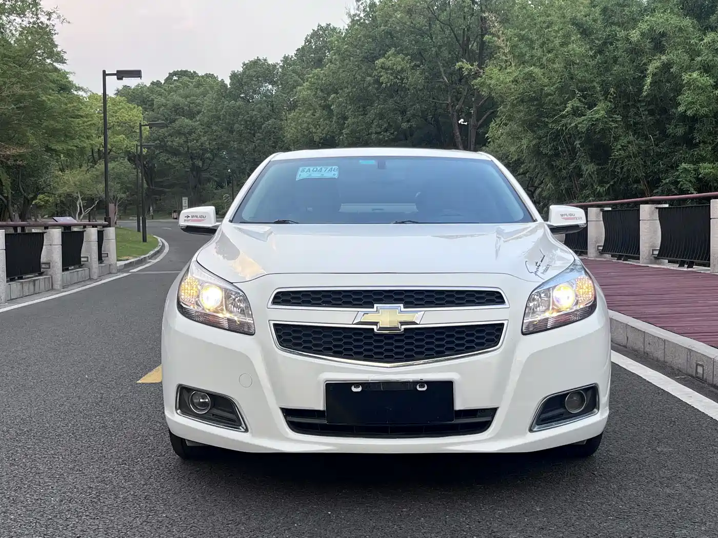 Chevrolet Malibu 2013 2.0L Automatic Luxury Edition фото 2