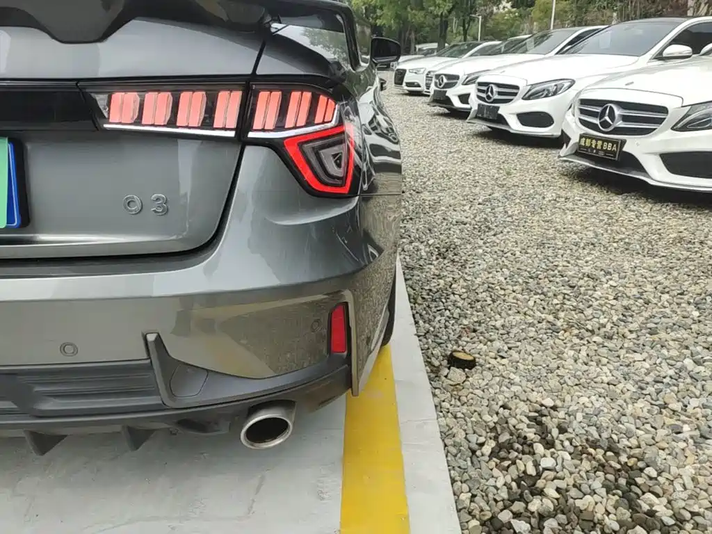 Фото 24 - Lynk & Co 03