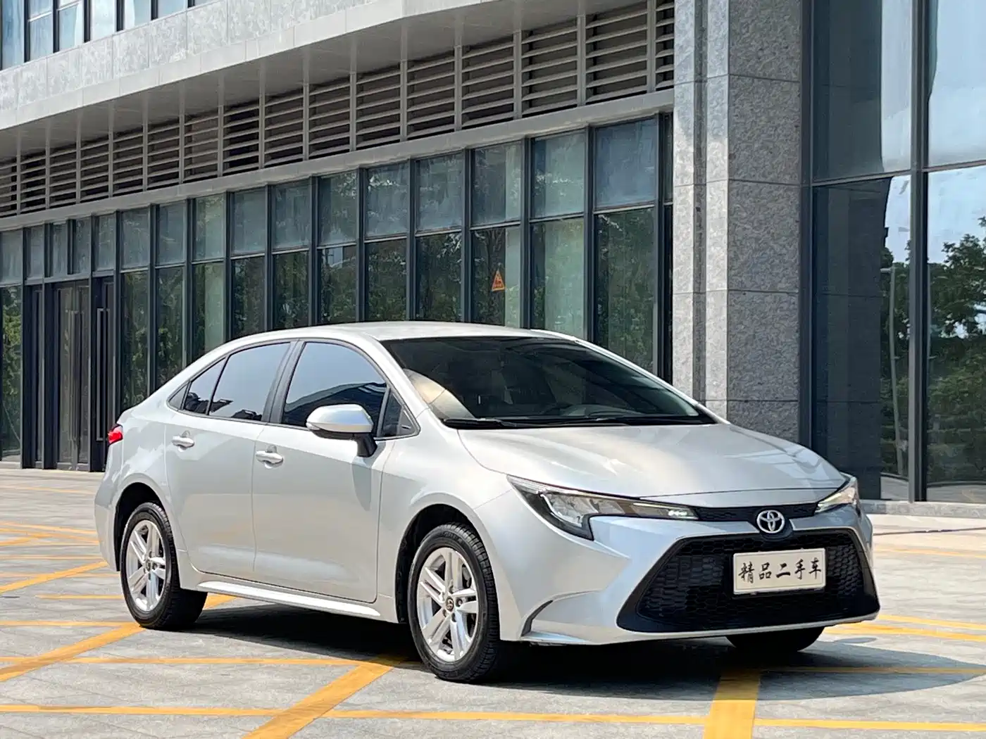 Toyota Levin 2021 185T CVT Progressive Edition фото 3