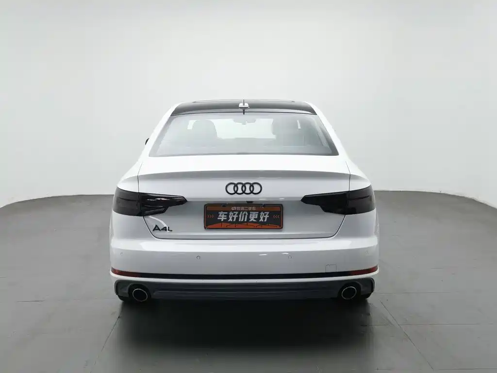Фото 4 - Audi A4L