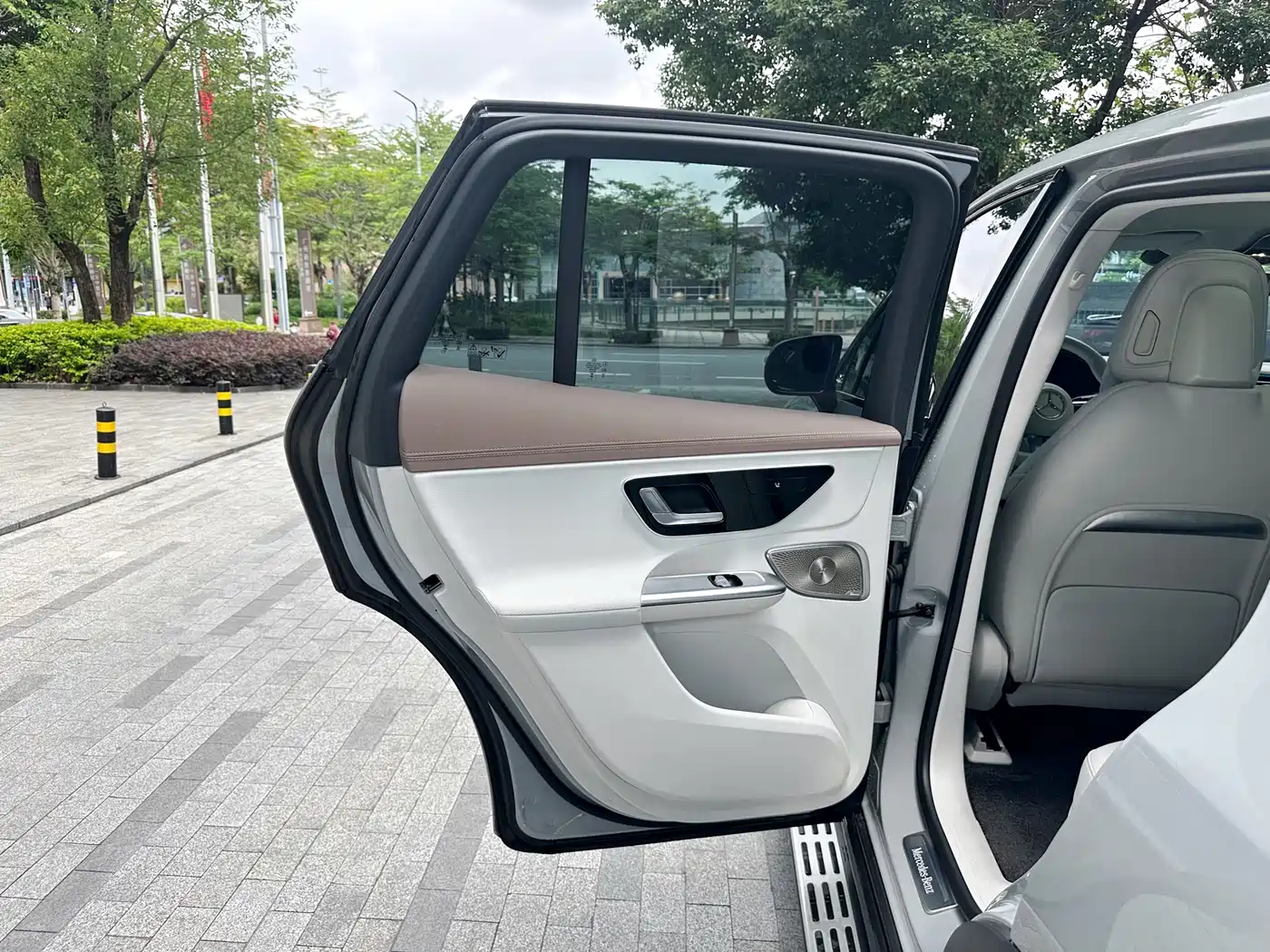 Mercedes-Benz EQE SUV 2024 500 4MATIC Flagship Edition фото 10