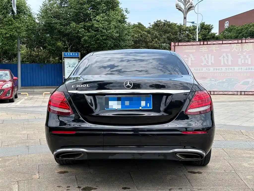 Mercedes-Benz E-Class 2016 E 300 L Fashion Type фото 5