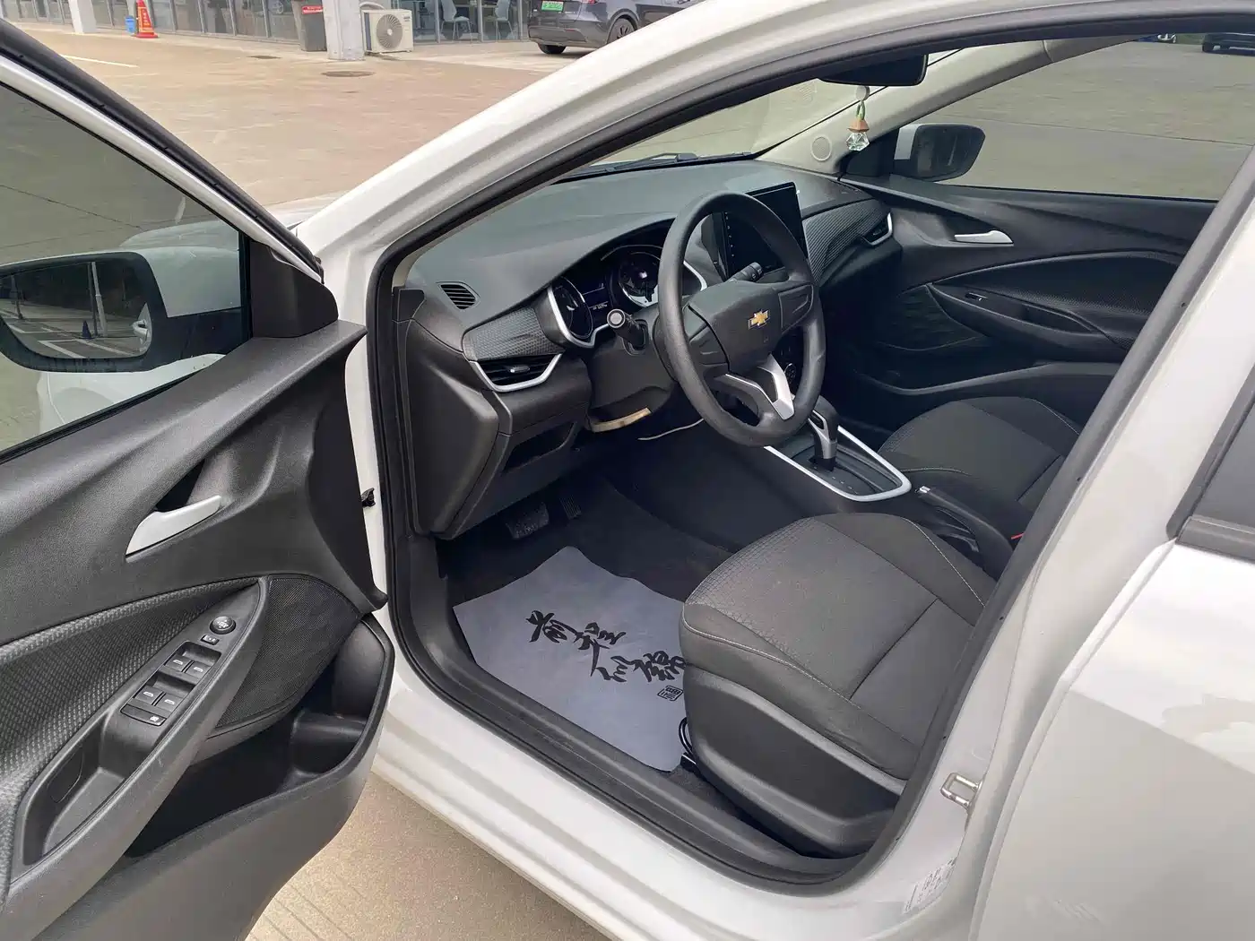 Chevrolet Cavalier 2020 325T Automatic Joy Edition фото 4