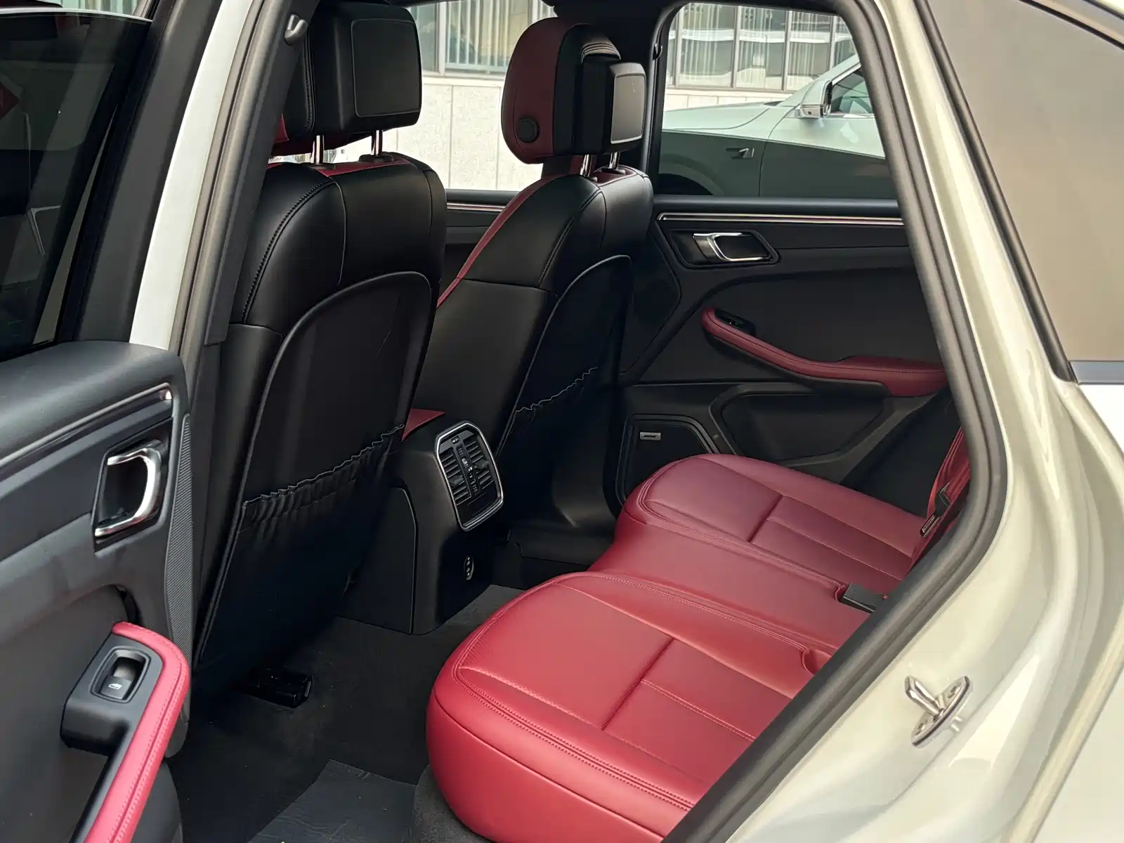 Фото 8 - Porsche Macan