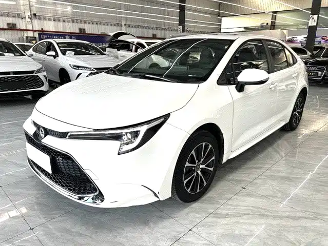 Toyota Levin 2023 185T CVT Luxury — фото 2