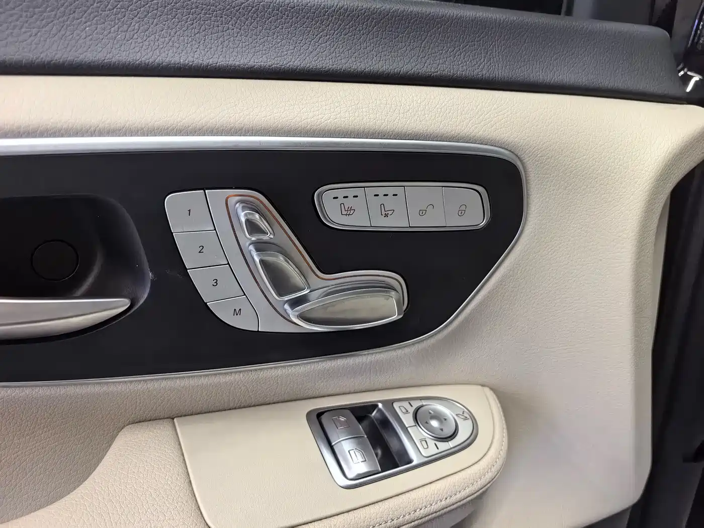 Mercedes-Benz V-Class 2021 V 260 Premium Edition фото 6