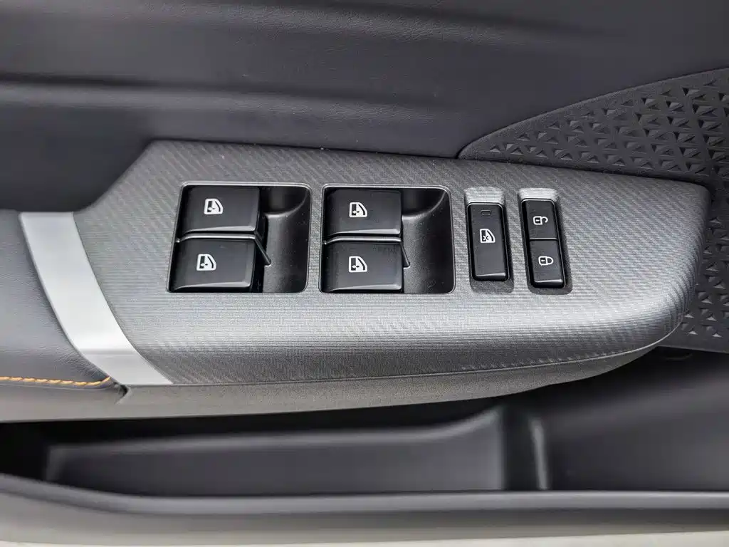 Changan UNI-V 2026 2025 3rd Generation 1.5T 500Bar Premium