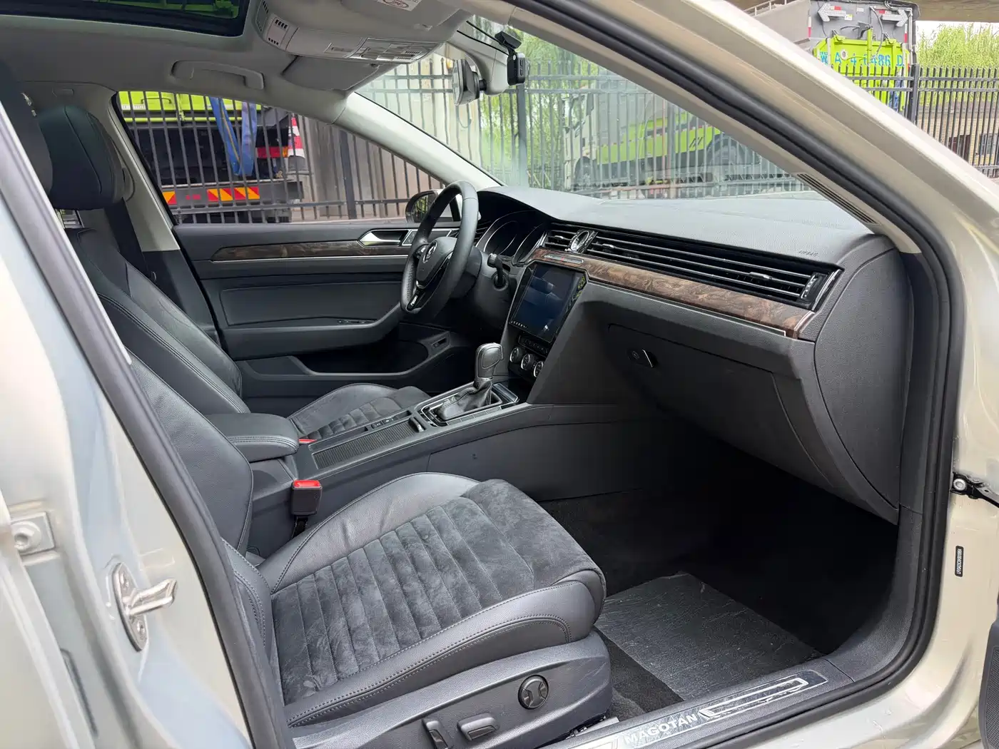 Volkswagen Magotan 2017 330TSI DSG Luxury фото 11