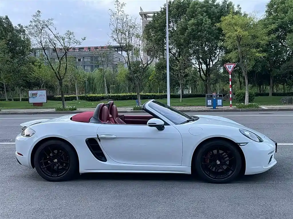 Porsche 718 2018 Boxster 2.0T фото 4