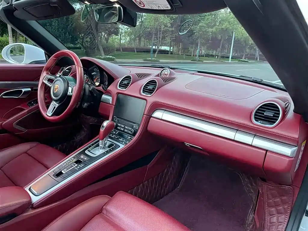 Porsche 718 2018 Boxster 2.0T фото 21