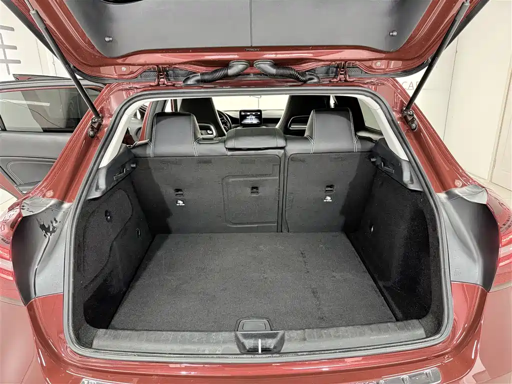 Mercedes-Benz GLA 2018 GLA 200 Dynamic фото 13