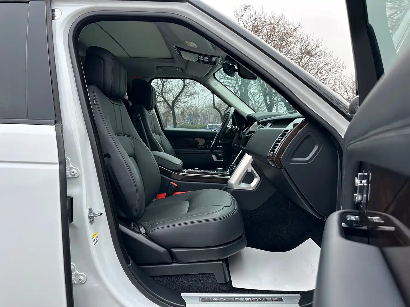 LAND ROVER RANGE ROVER