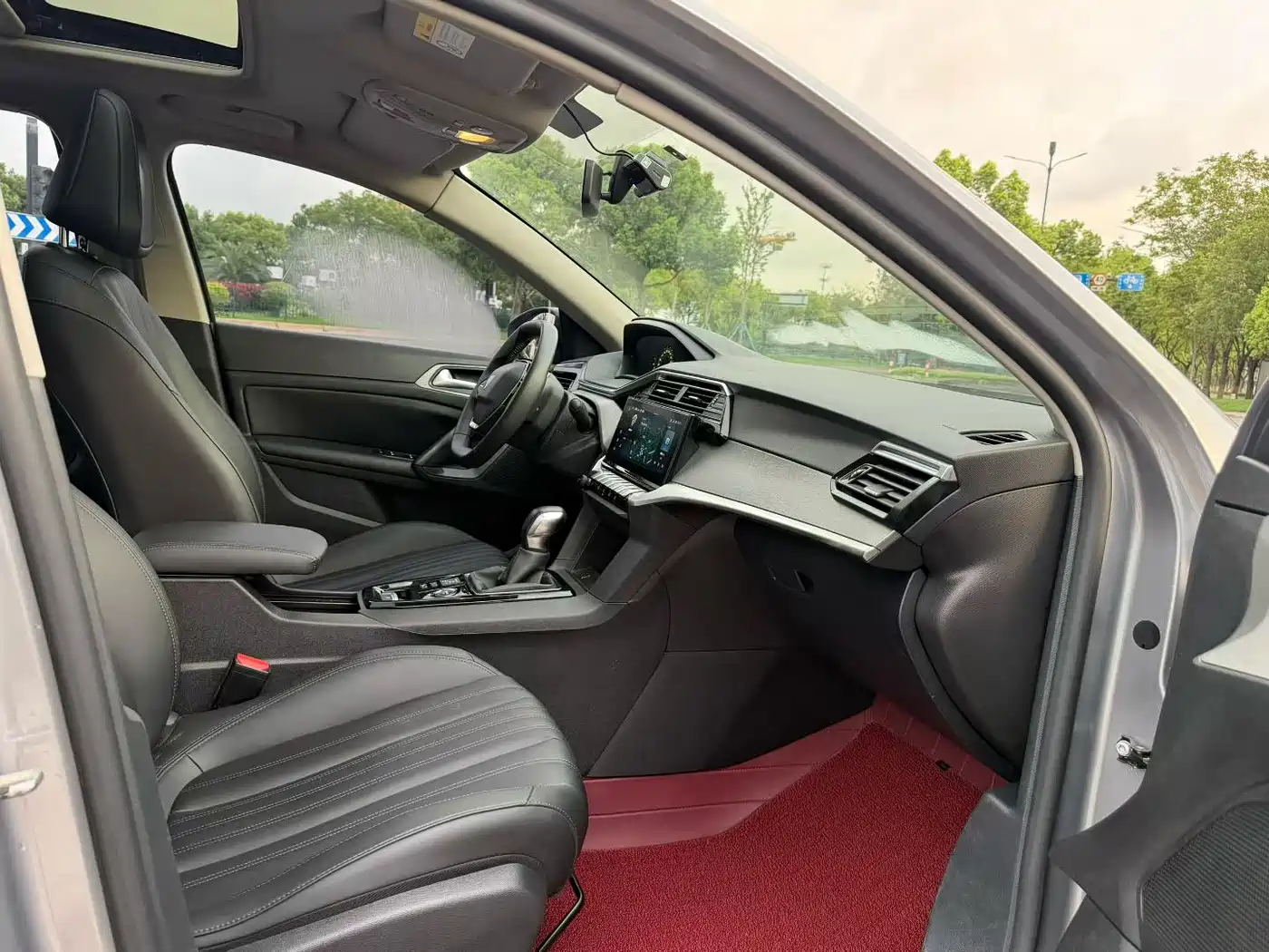 Peugeot 408 2022 2022 1.6T Light Chaser Edition