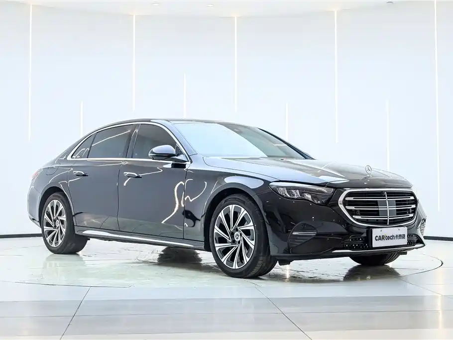 Mercedes-Benz E-Class 2024 Model E 300 L Luxury фото 2
