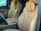 Фото 10 - Toyota Vellfire