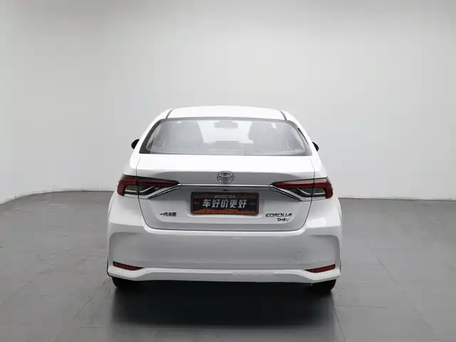 Toyota Corolla 2021 1.2T S-CVT Luxury Edition — фото 4