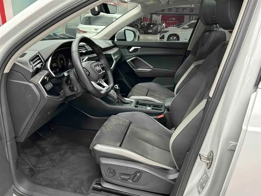 Audi Q3 2022 35 TFSI Fashion Dynamic фото 11