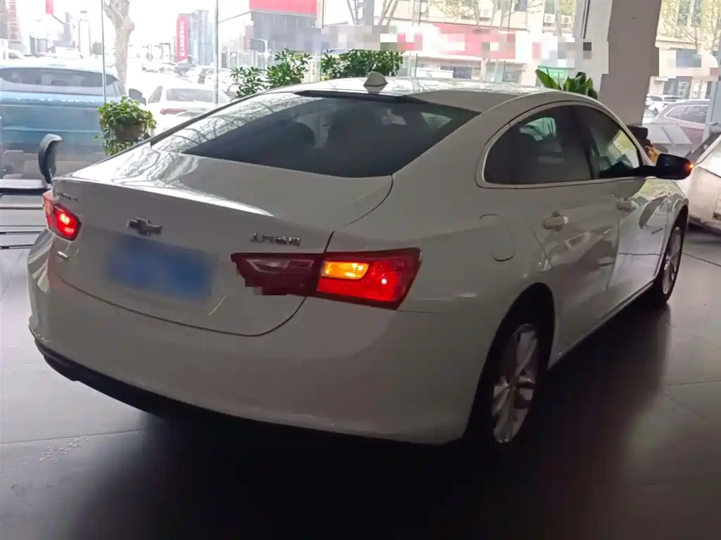 Chevrolet Malibu XL 2017 1.5T Auto Sport Edition фото 7