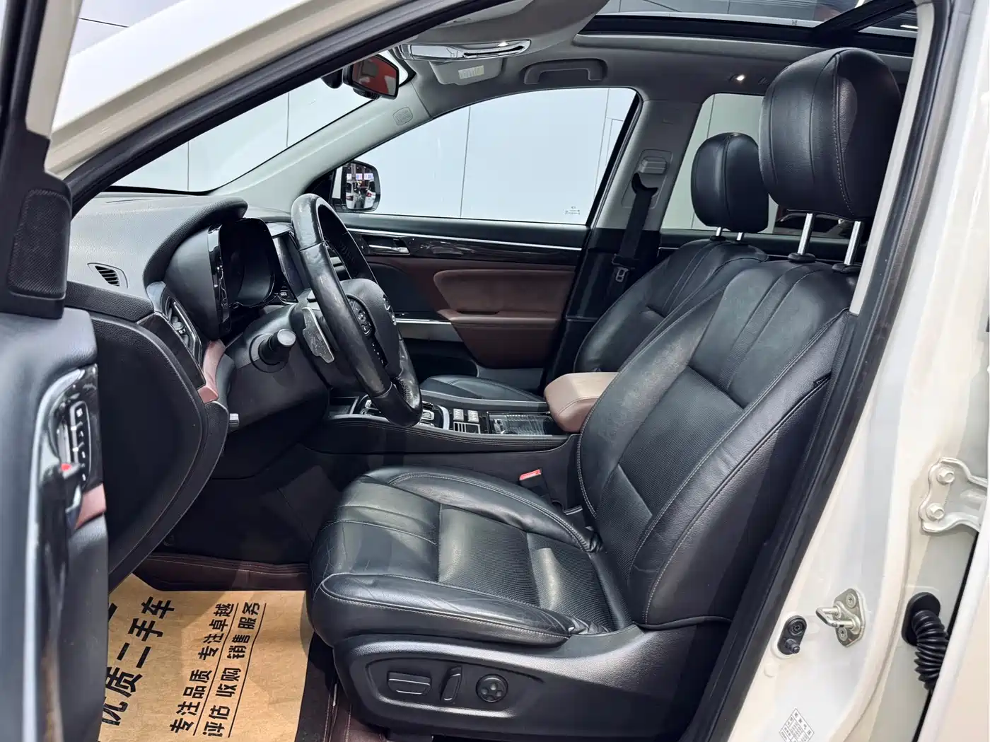 GAC Trumpchi Trumpchi GS8 2017 320T 2WD Luxury Smart Connect (7-seater) фото 9