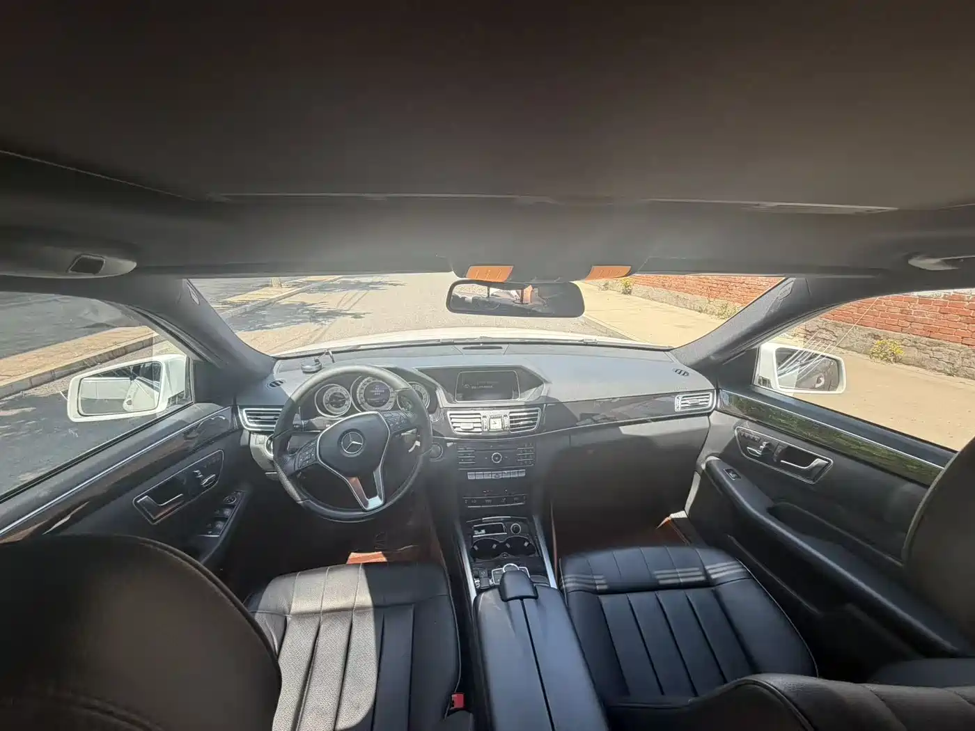 Mercedes-Benz E-Class 2015 E 260 L Sport фото 9