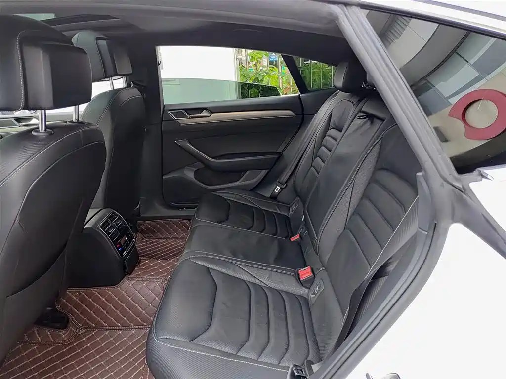 Volkswagen FAW-Volkswagen CC 2020 330TSI Glamour Version China VI фото 8