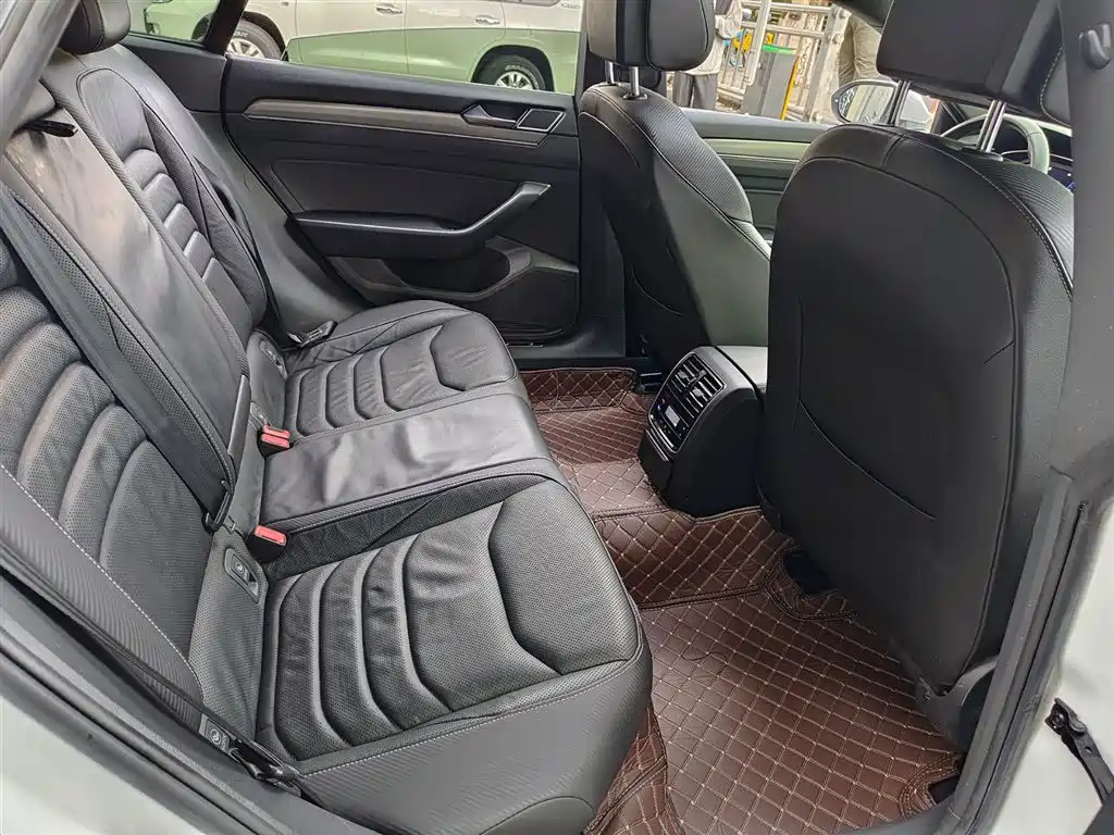 Volkswagen FAW-Volkswagen CC 2020 330TSI Glamour Version China VI фото 11