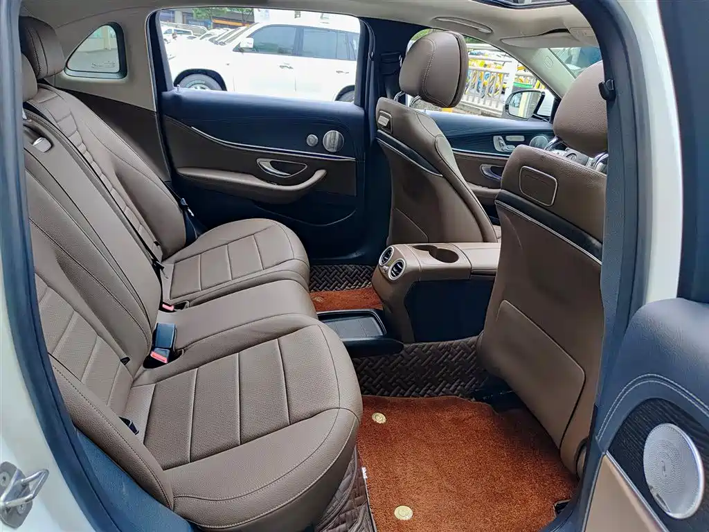 Mercedes-Benz E-Class 2019 Facelift E 300 L Sport Fashion фото 11