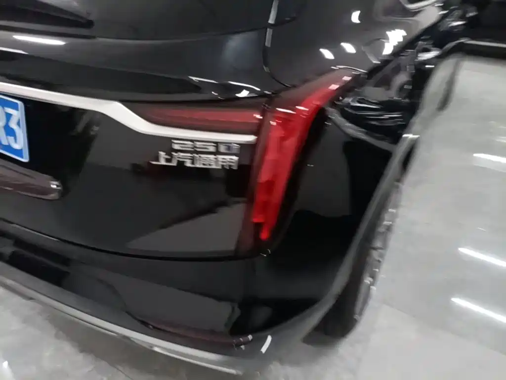 Cadillac GT4 2023 2023 25T Luxury Edition