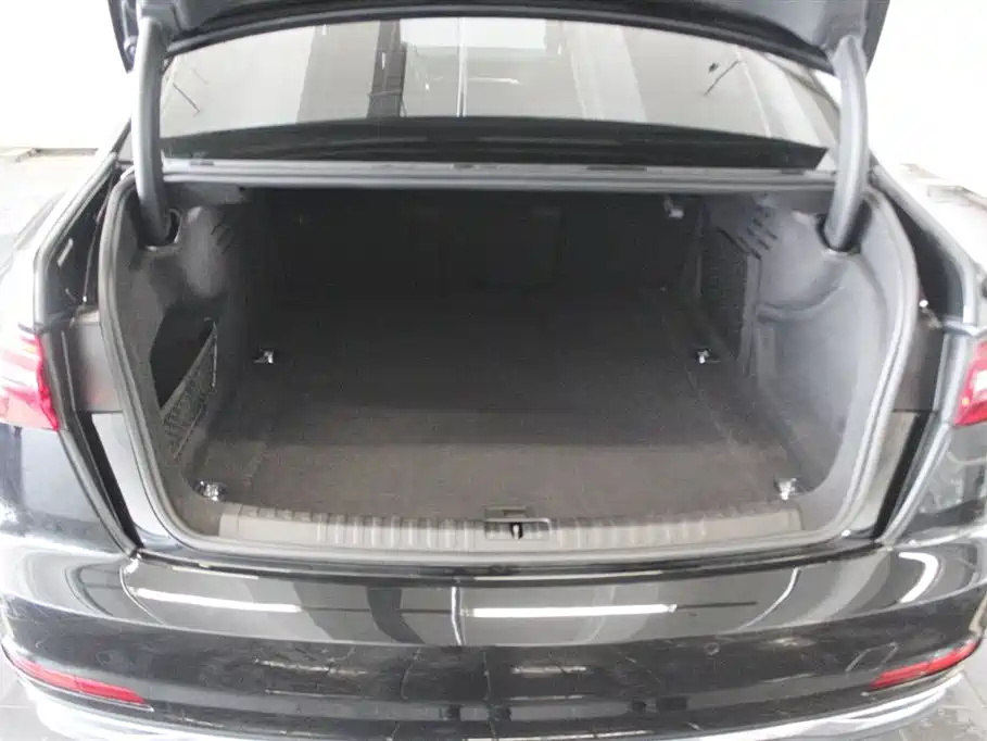 Audi A6L 2023 40 TFSI Luxury Elegance фото 7