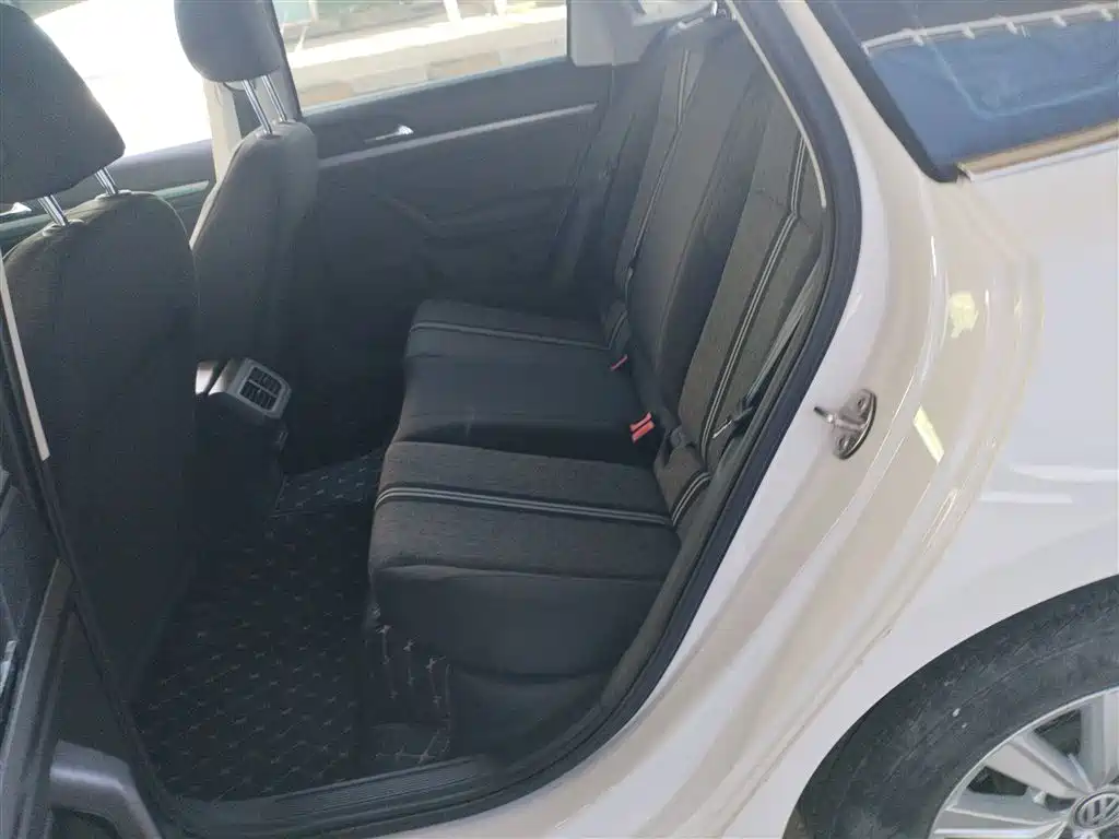 Volkswagen Lavida 2019 1.5L Automatic Trend Edition China VI фото 13