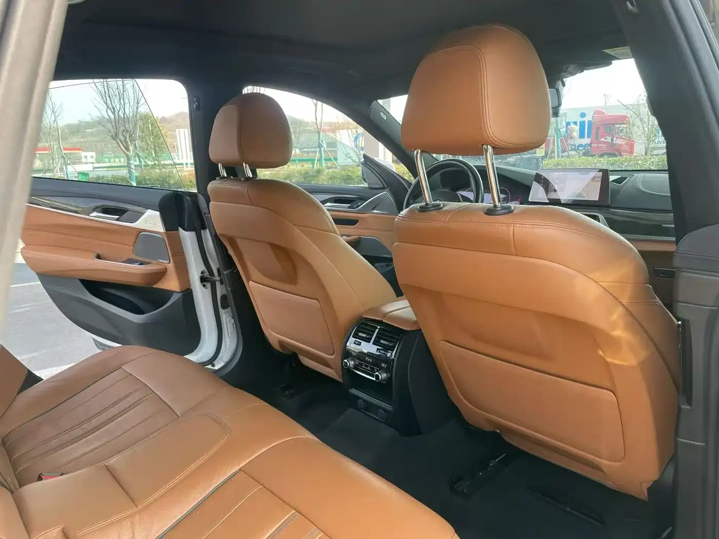 BMW 6 Series GT 2019 630i M Sport Package фото 6