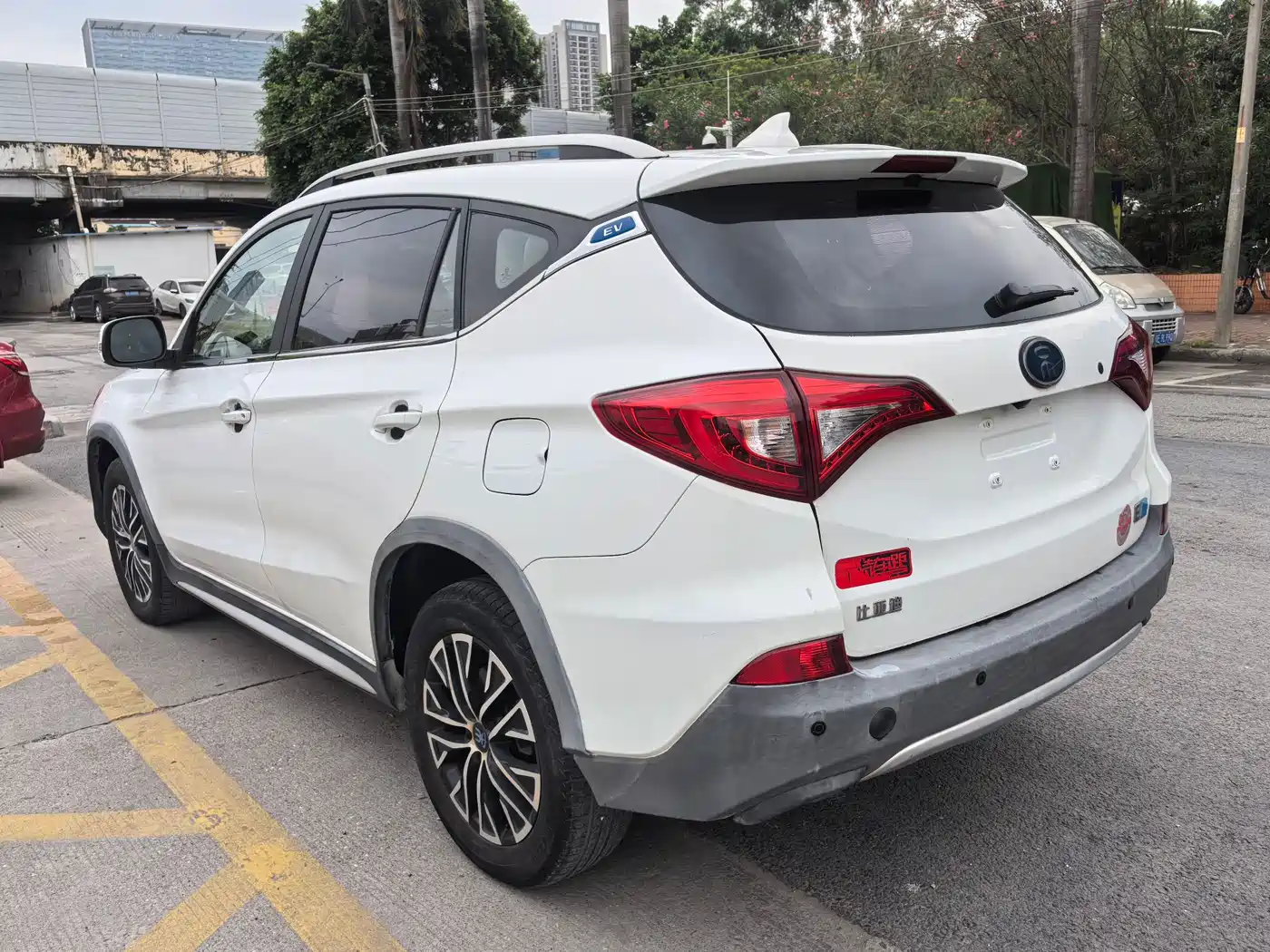 BYD Song New Energy 2017 Song EV300 Premium фото 5