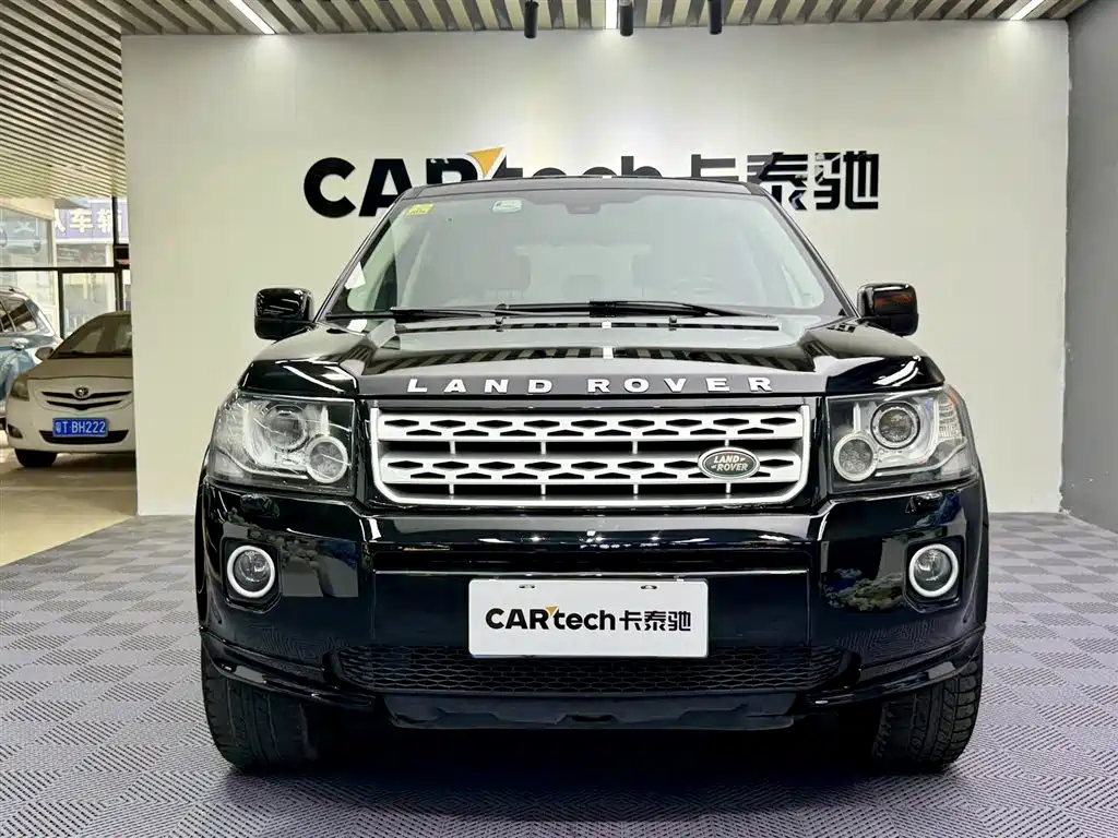 Land Rover Freelander 2 2013 2.0T Si4 SE Petrol Version фото 2