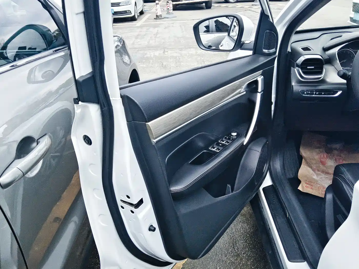 GEELY AUTOMOBILE BINYUE