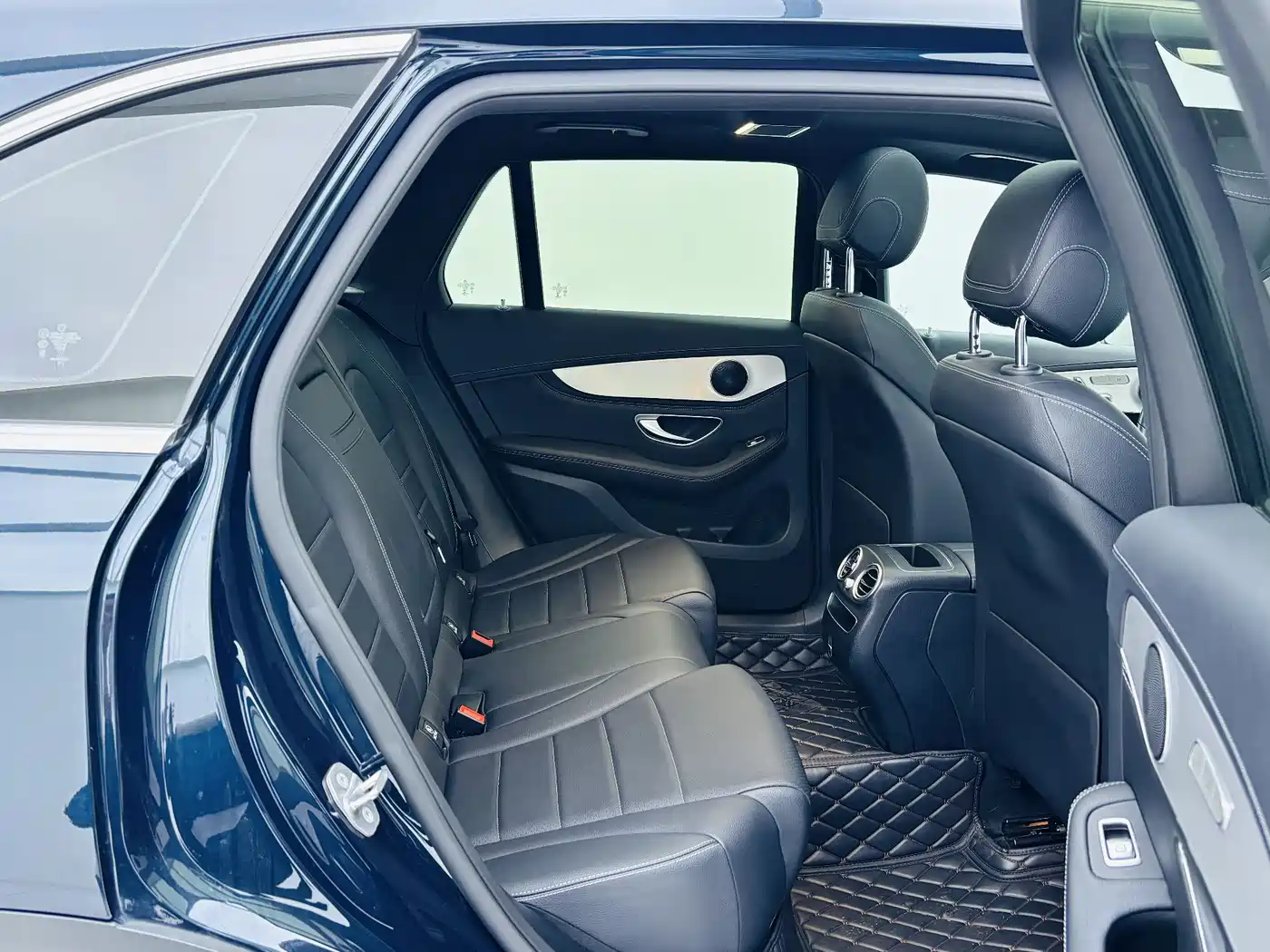 Mercedes-Benz GLC 2020 GLC 260 L 4MATIC Dynamic фото 13