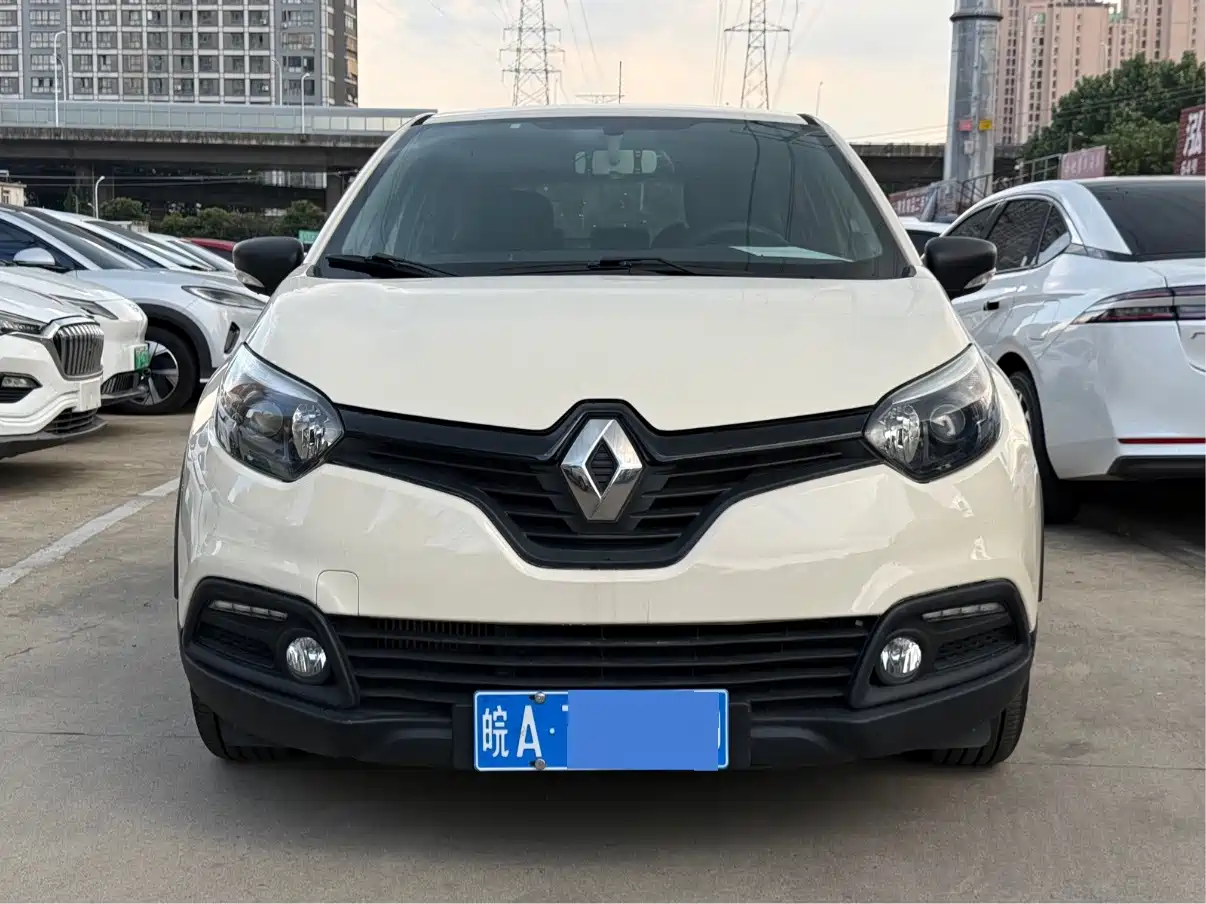 Renault Captur 2019 2015 Model 1.2T Automatic Standard Edition