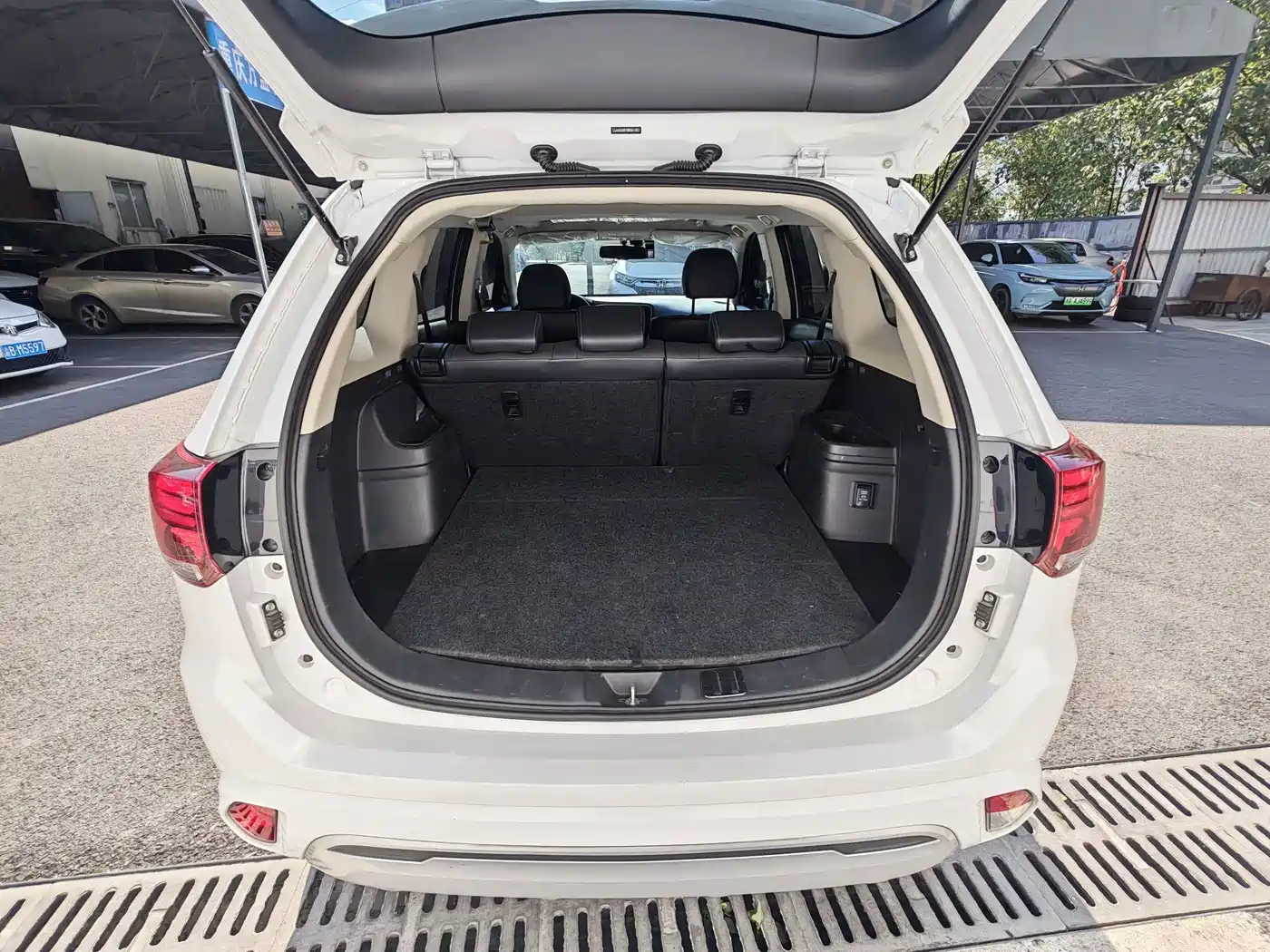 Mitsubishi Outlander 2023 2021 2.0L FWD Comfort Edition 5-seater