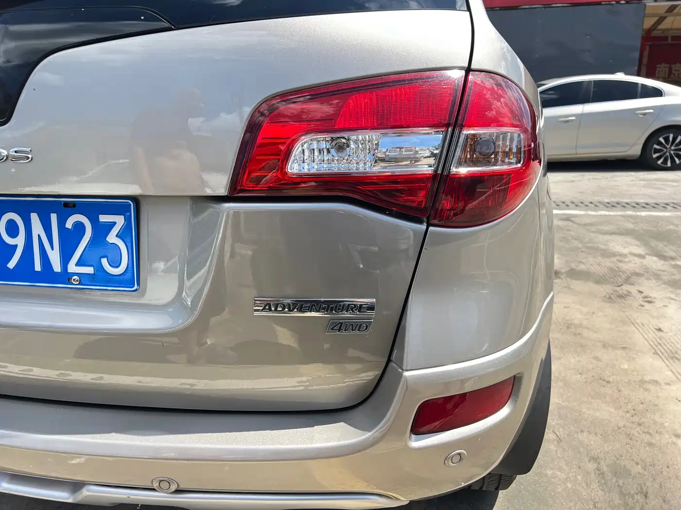 Renault Koleos (Import) 2013 2013 2.5L 4WD Luxury Edition