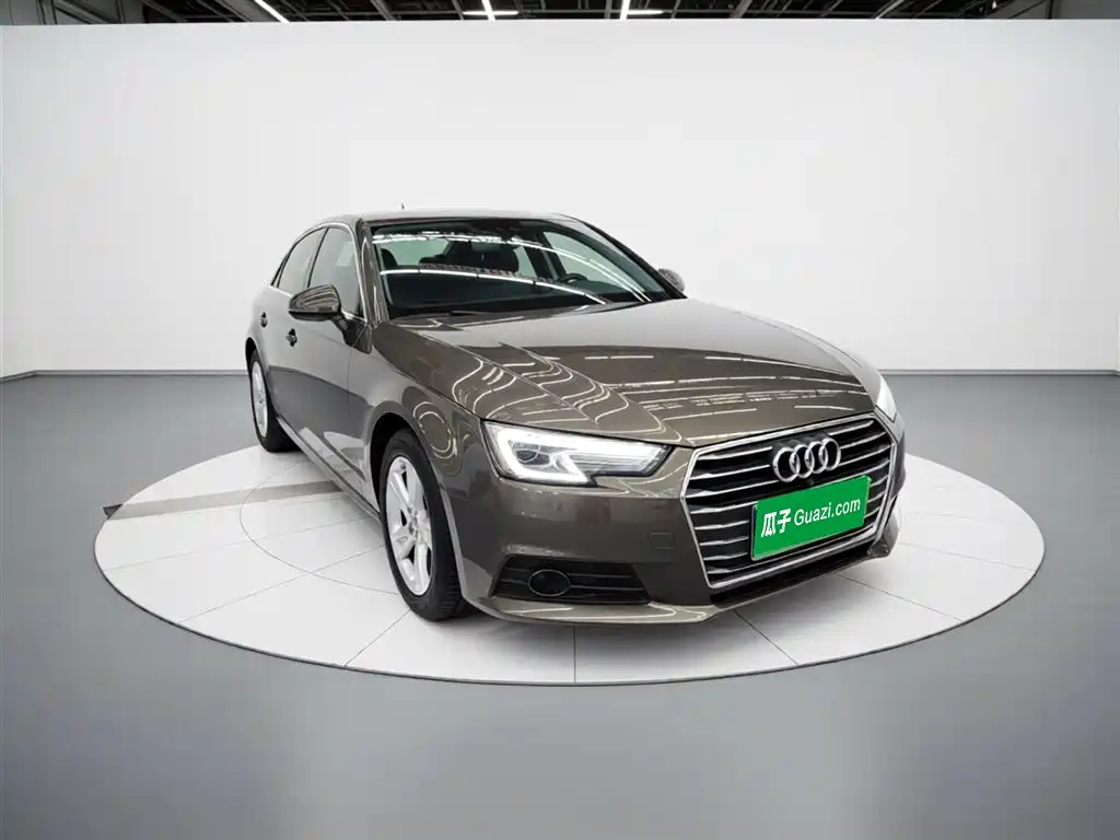 Audi A4L 2017 Plus 40 TFSI Progressive фото 4