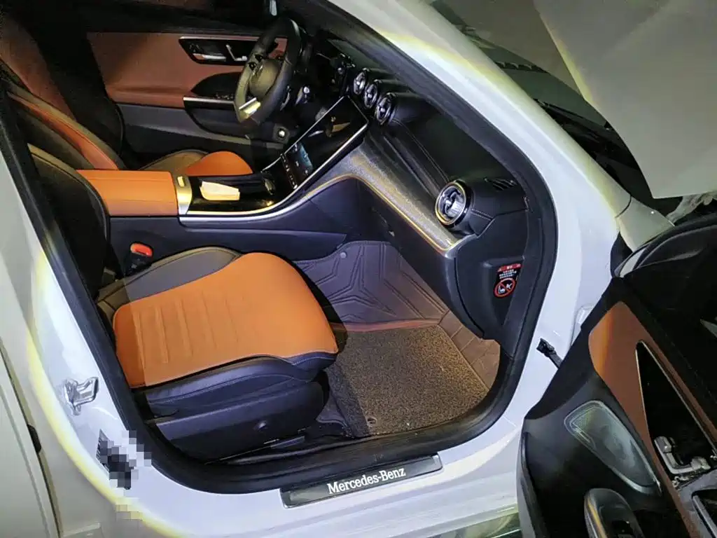 Mercedes-Benz C-Class, миниатюра 13