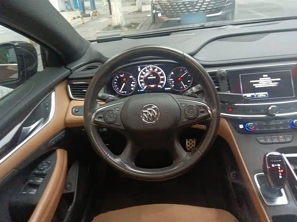 Buick LaCrosse 2016 Model 28T Luxury фото 3